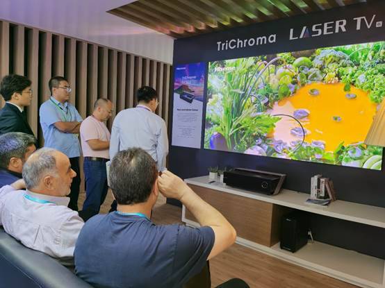 三家公司同時發布激光電視新品，這是咋了？