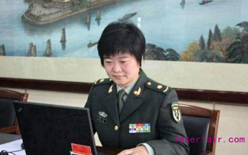 比核彈還厲害的女人，中美30年差距被她填平，外號激光女神